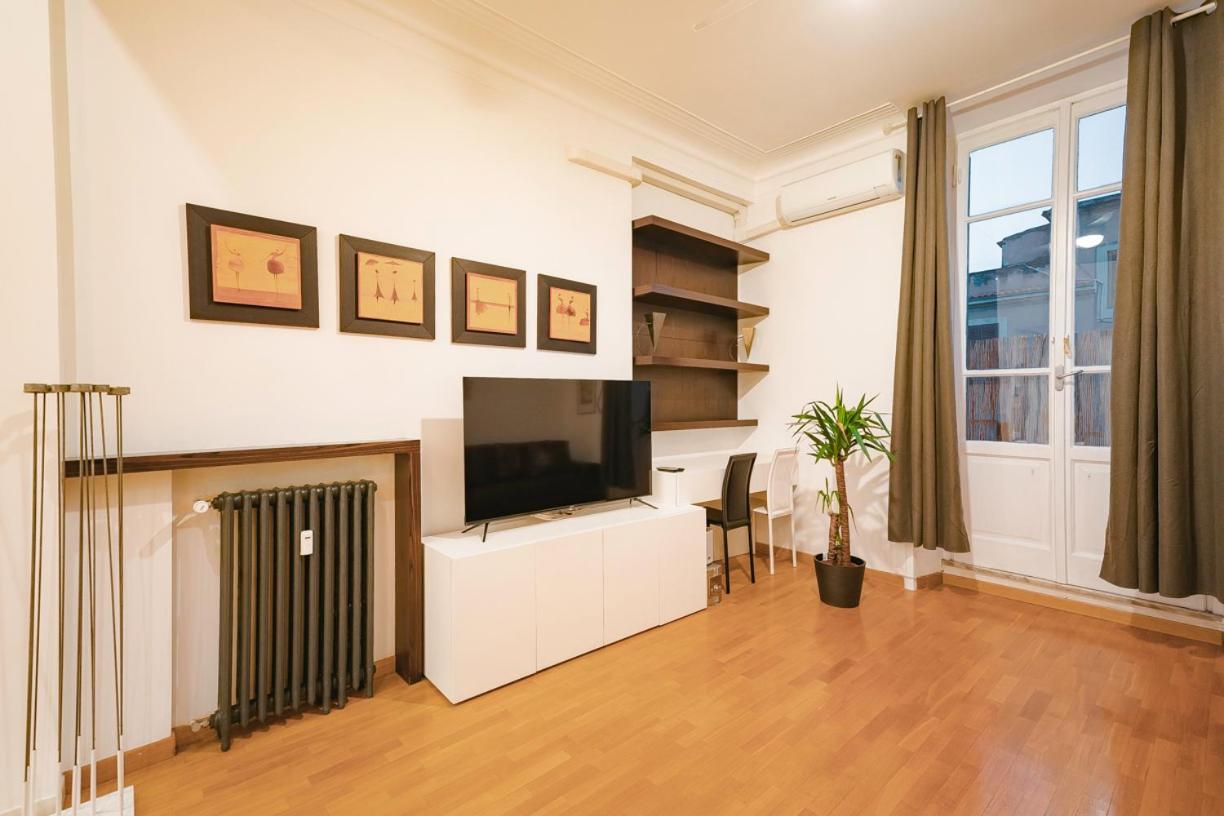Rdr Tortona Rooms Рим Екстер'єр фото